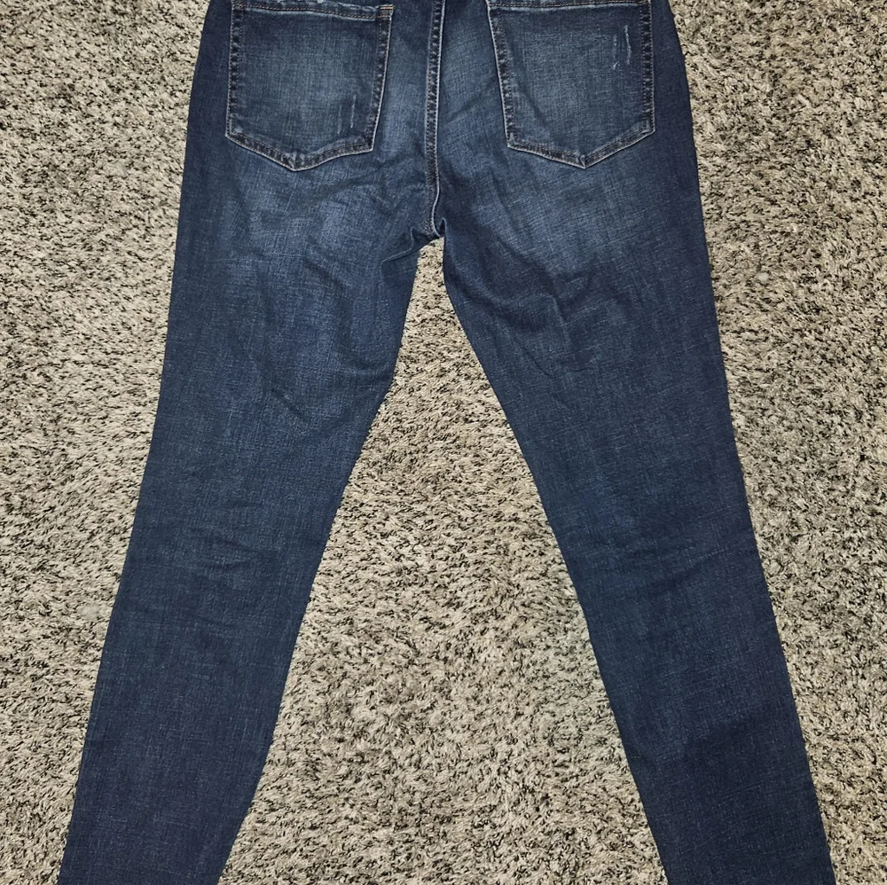 Jeans - Picture 2 of 4